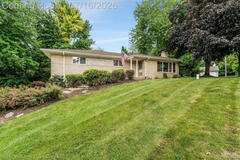 197 Perrydale Street Rochester Hills City MI 48306