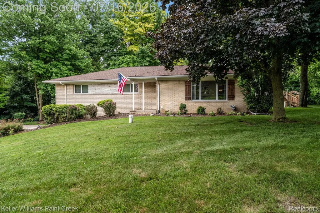 197 Perrydale Street Rochester Hills City MI 48306