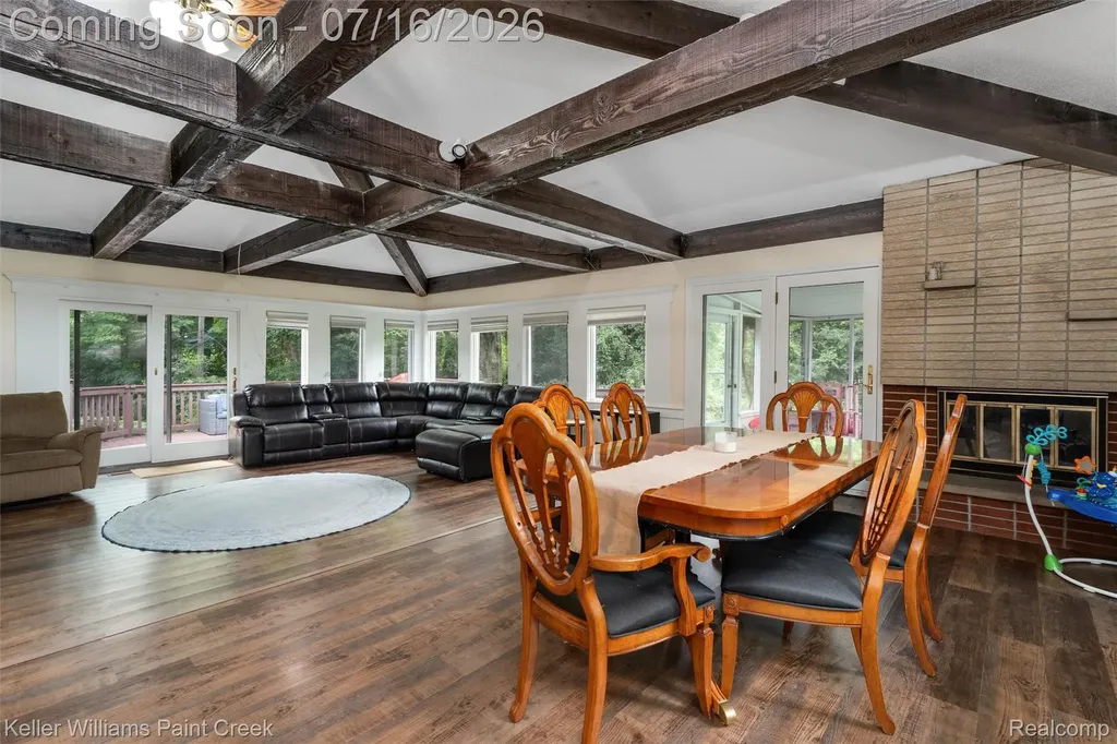 197 Perrydale Street Rochester Hills City MI 48306