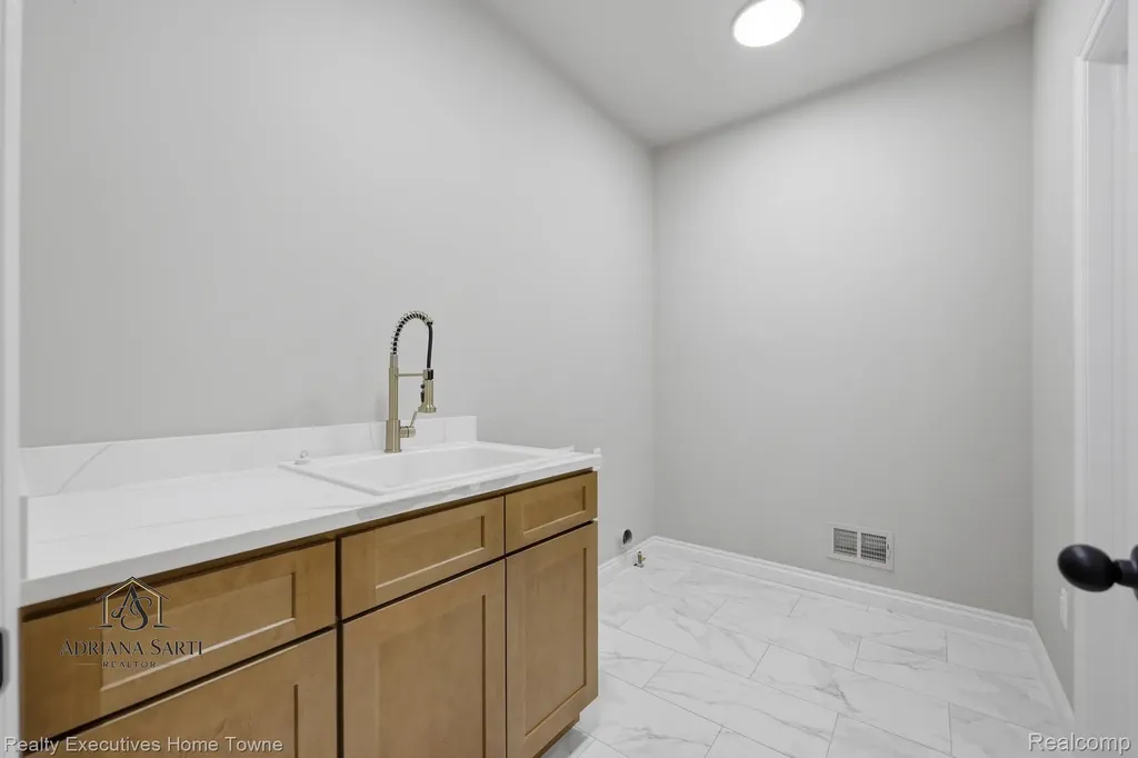 50540 Mistwood Drive Macomb Township MI 48042