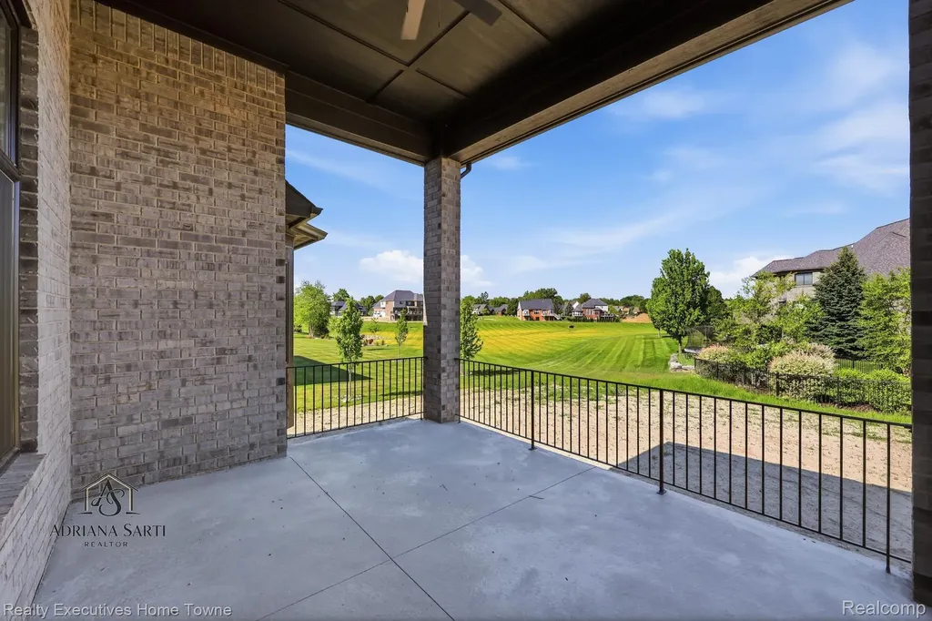 50540 Mistwood Drive Macomb Township MI 48042