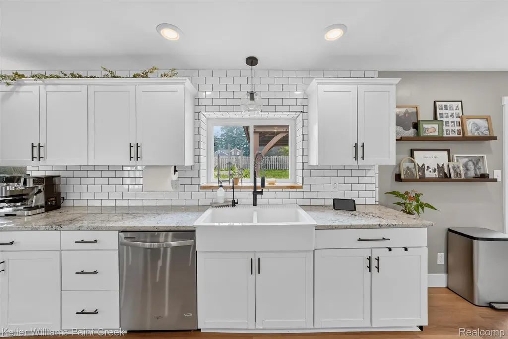 2935 Saint Jude Drive Waterford Charter Township MI 48329