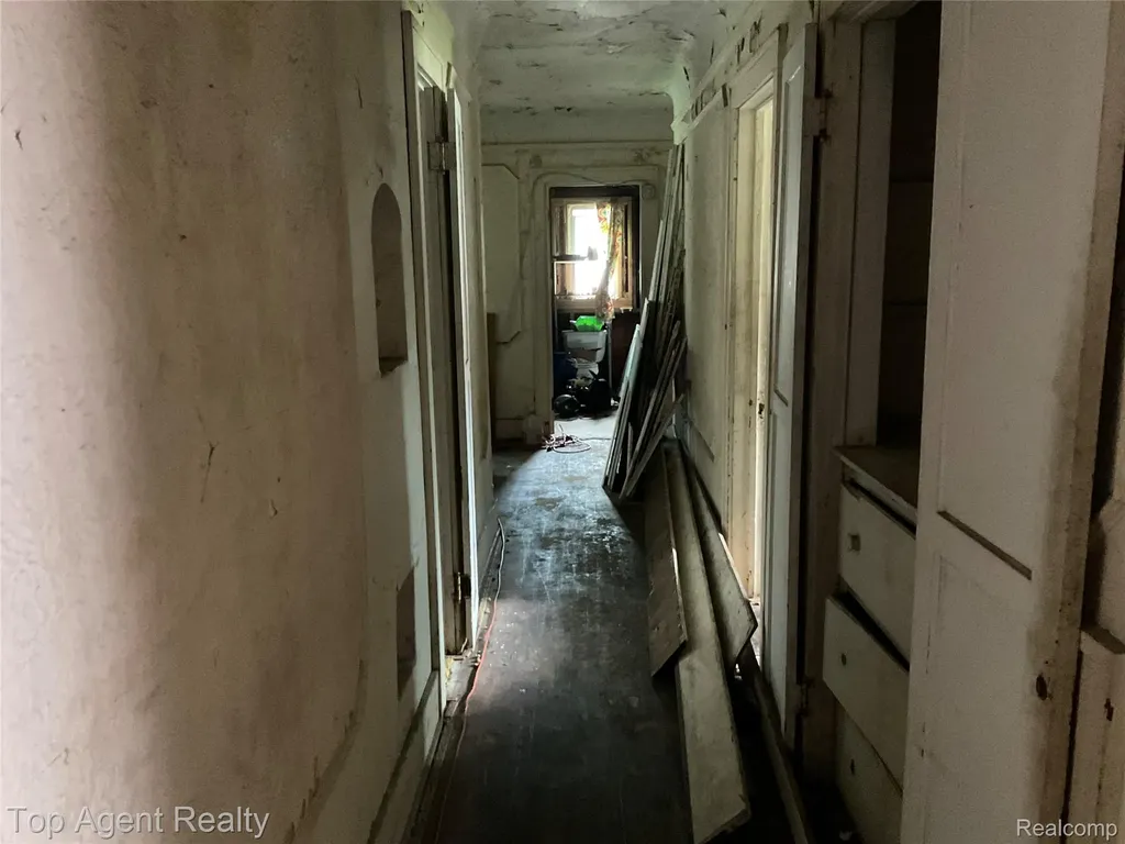 18063 Pelkey Street Detroit City MI 48205