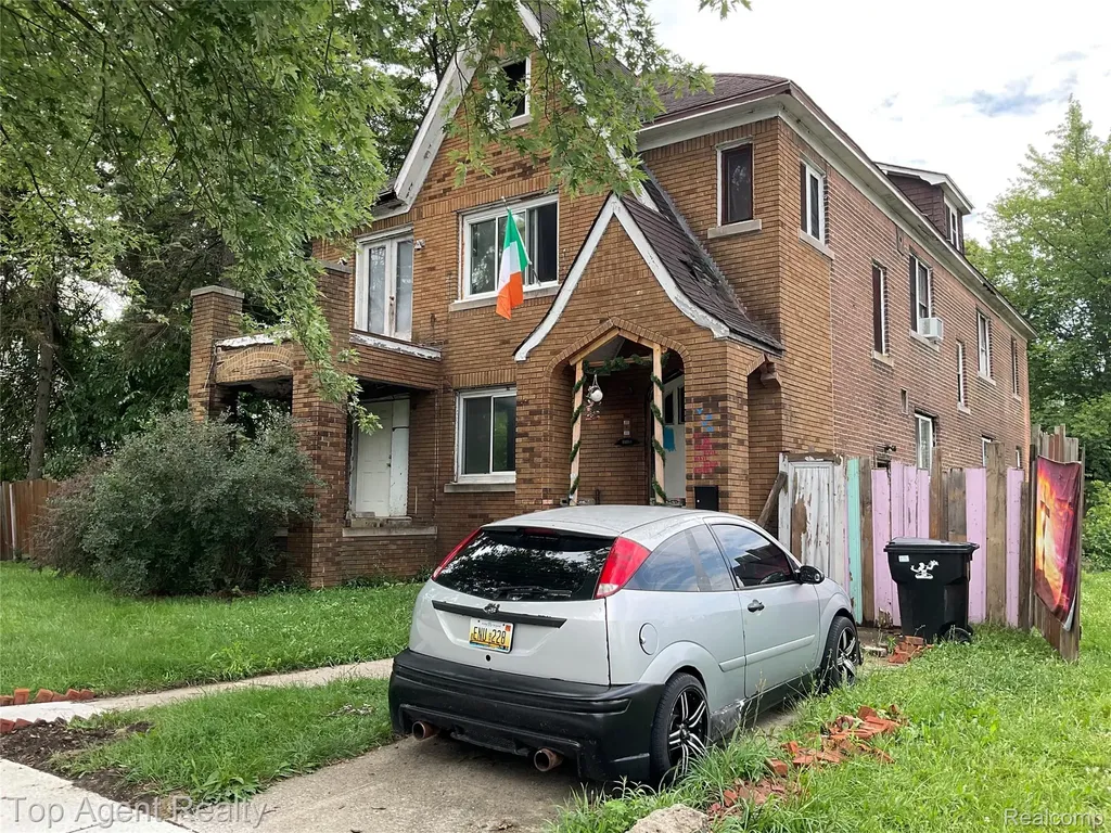 18063 Pelkey Street Detroit City MI 48205
