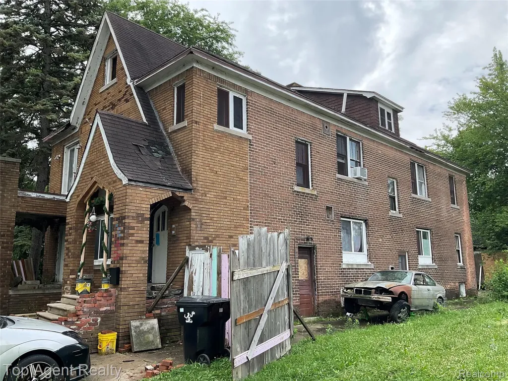 18063 Pelkey Street Detroit City MI 48205
