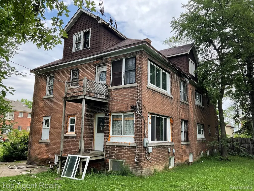 18063 Pelkey Street Detroit City MI 48205