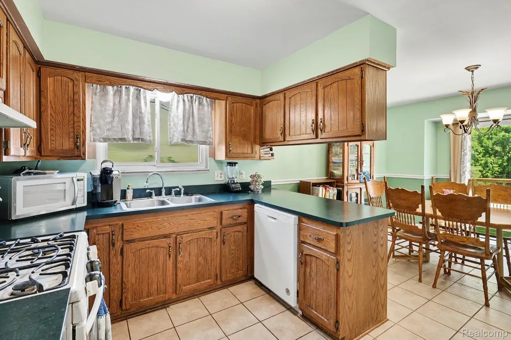 15875 Boreas Drive Macomb Township MI 48044
