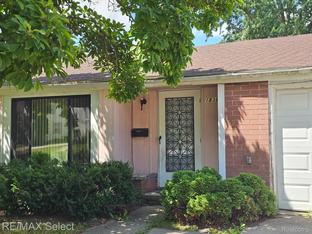 1838 Tebo Street NE Tebo Street Flint City MI 48503