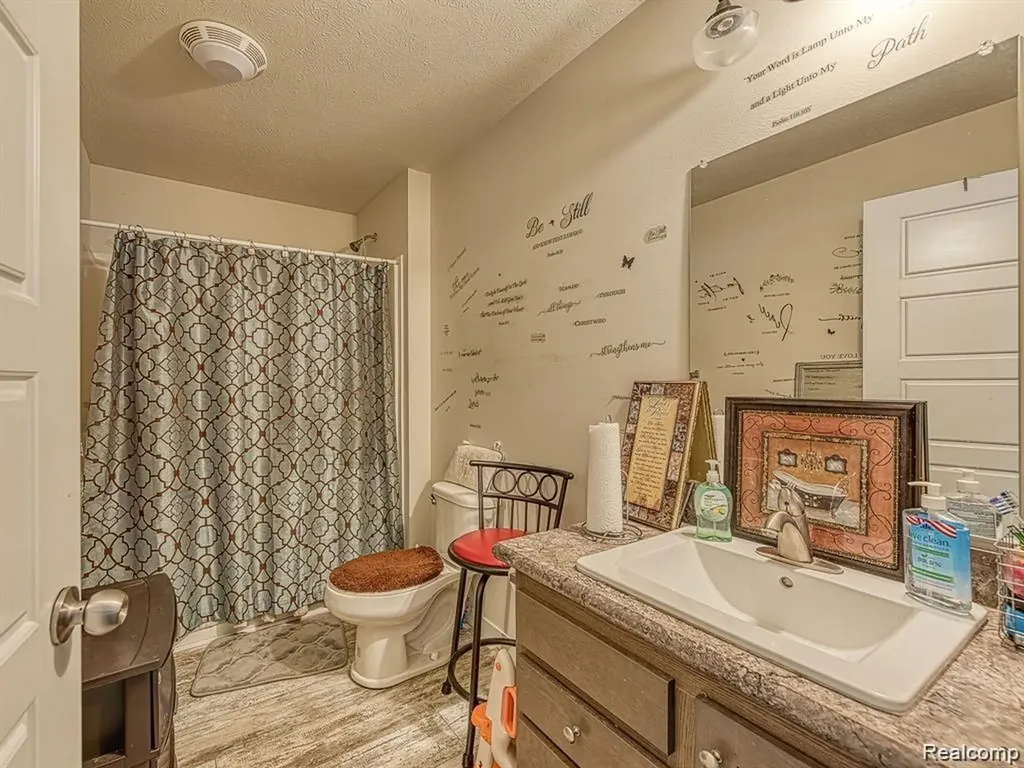 10729 Edwards Lane Augusta Charter Township MI 48191