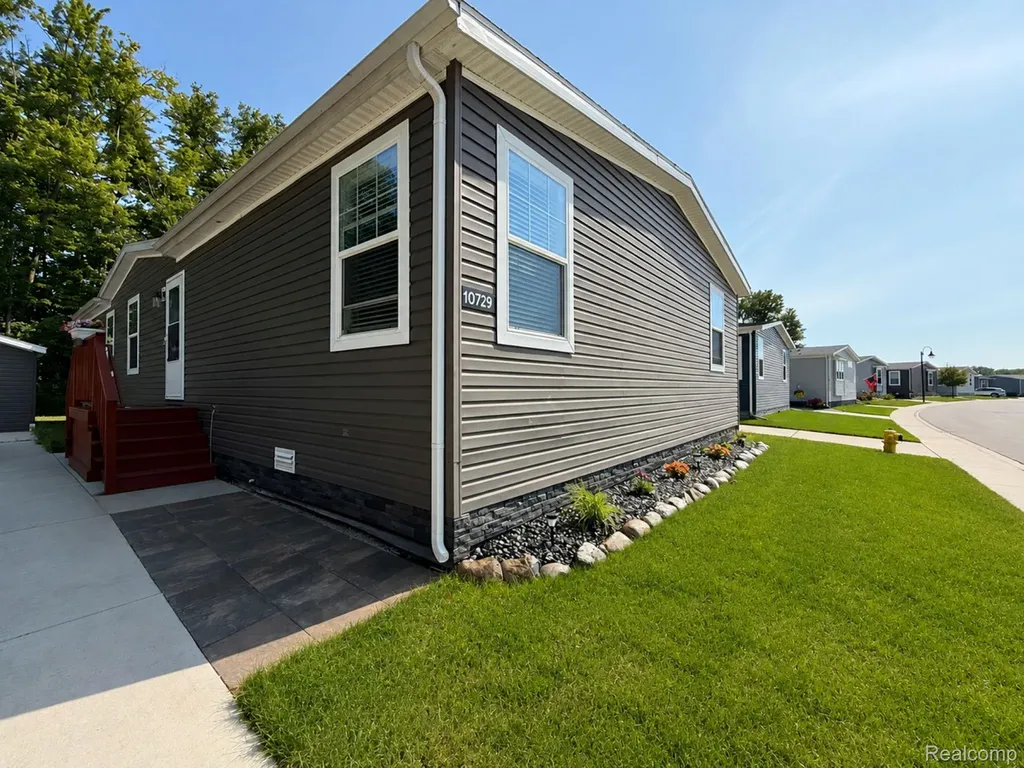 10729 Edwards Lane Augusta Charter Township MI 48191