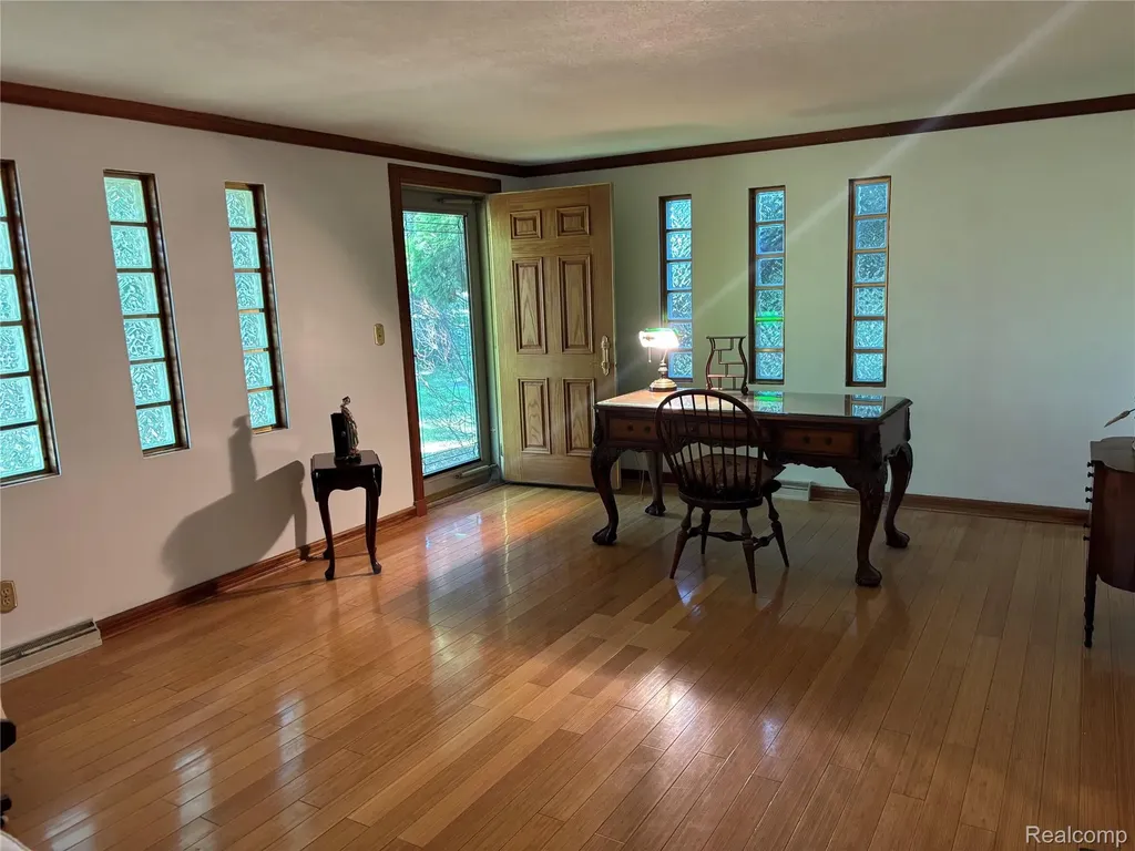 709 E Michigan Avenue E Au Gres City MI 48703
