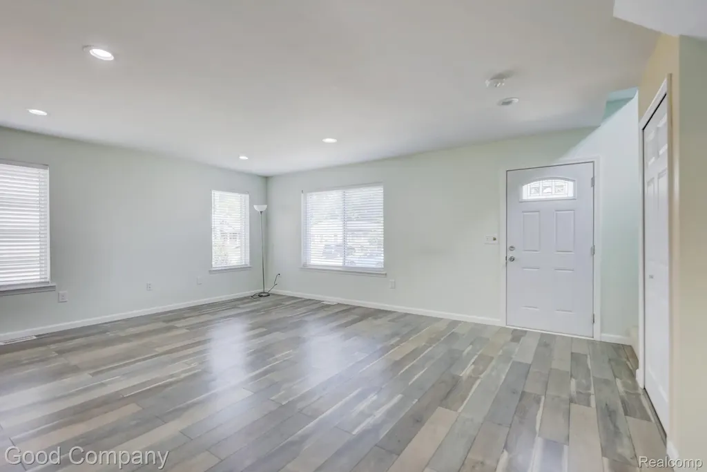 342 Spencer Street Ferndale City MI 48220