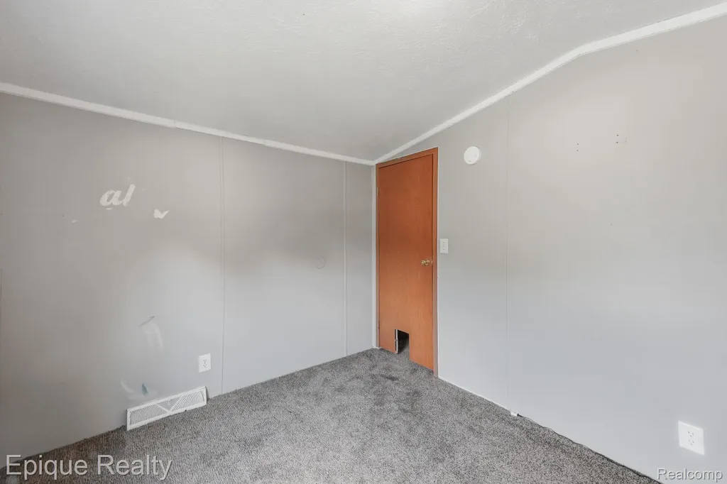 17121 Julie Drive Springfield Charter Township MI 48350
