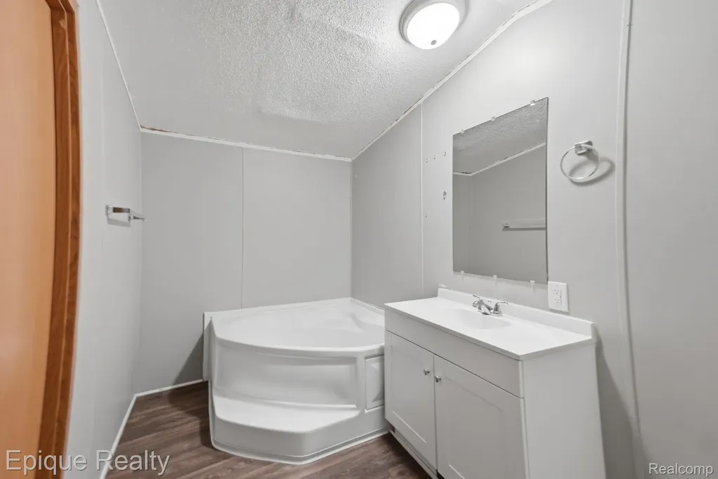 17121 Julie Drive Springfield Charter Township MI 48350