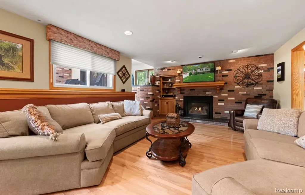 8369 Burning Bush Road Grosse Ile Township MI 48138
