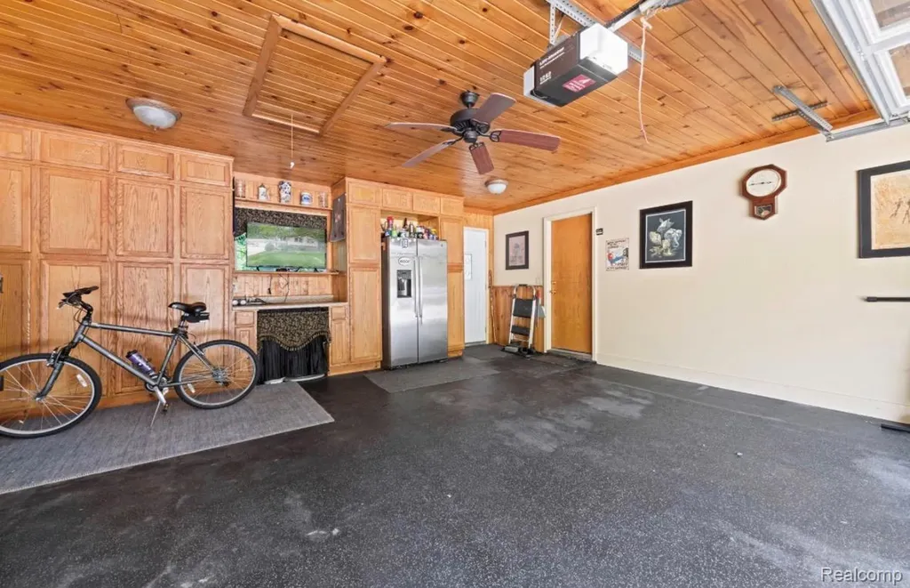 8369 Burning Bush Road Grosse Ile Township MI 48138