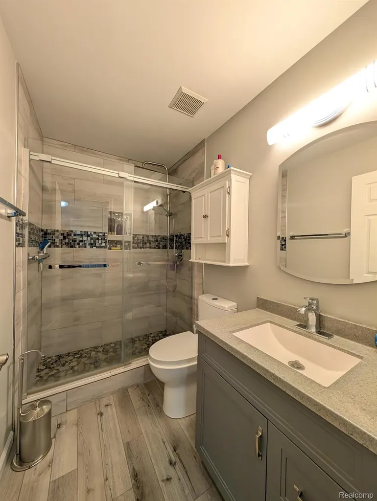 3178 Amsterdam Drive Vienna Charter Township MI 48420