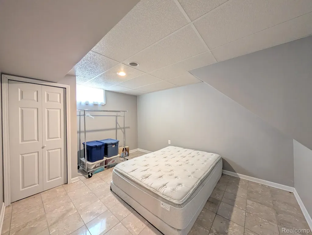 3178 Amsterdam Drive Vienna Charter Township MI 48420