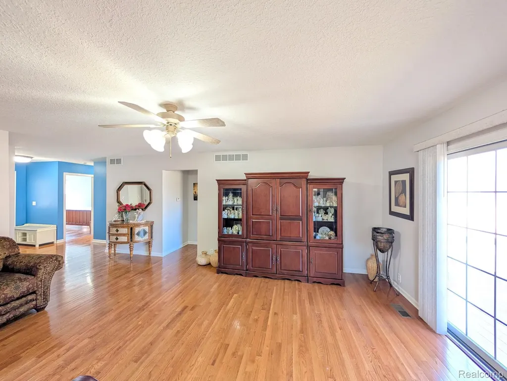 3178 Amsterdam Drive Vienna Charter Township MI 48420