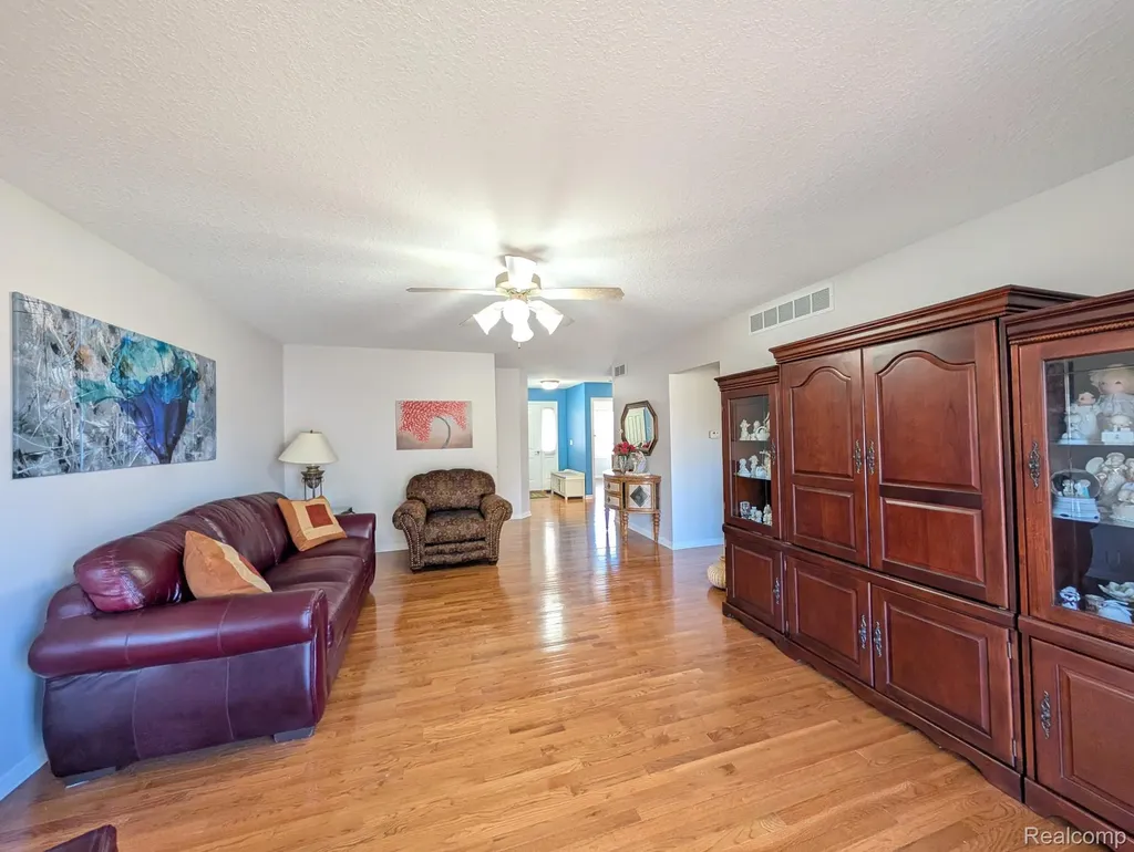 3178 Amsterdam Drive Vienna Charter Township MI 48420