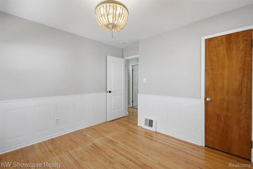 316 S Edison Avenue Royal Oak City MI 48067