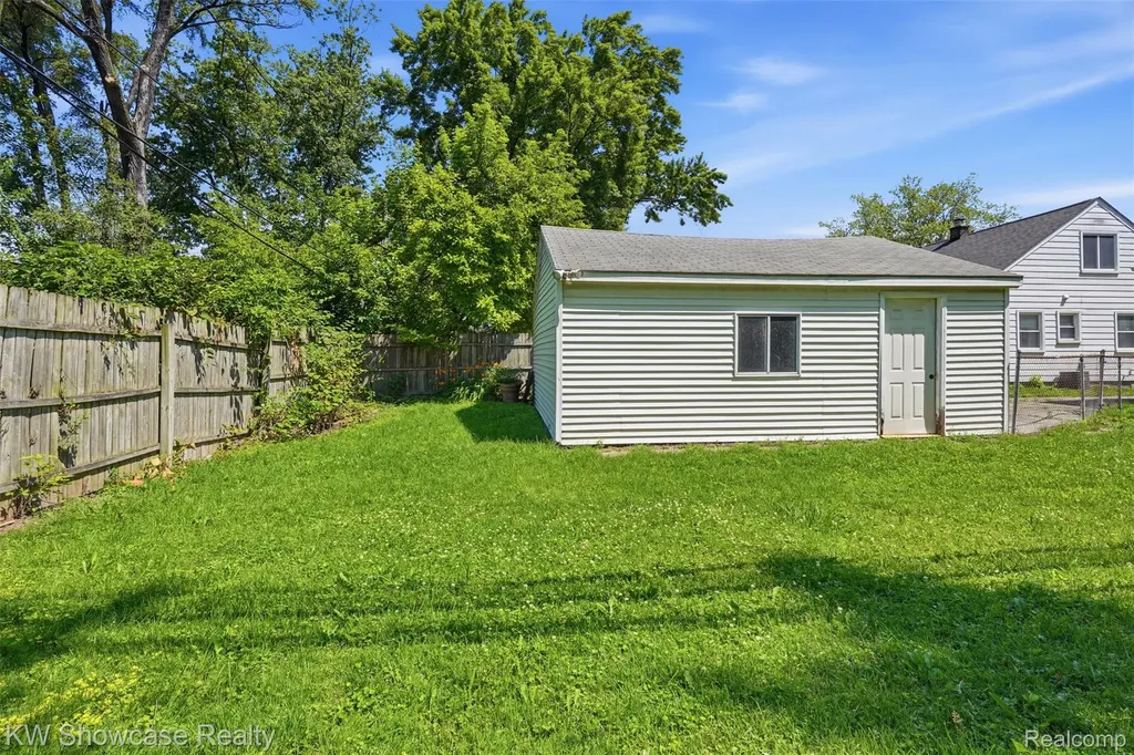 316 S Edison Avenue Royal Oak City MI 48067