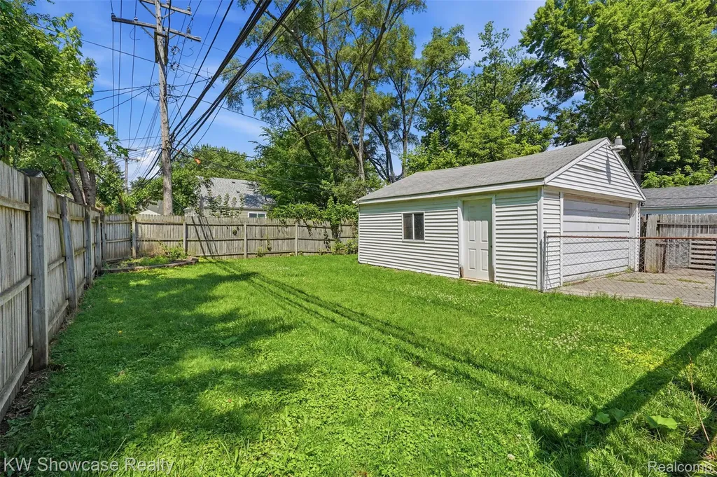 316 S Edison Avenue Royal Oak City MI 48067