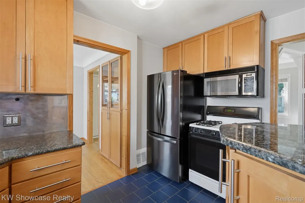 316 S Edison Avenue Royal Oak City MI 48067