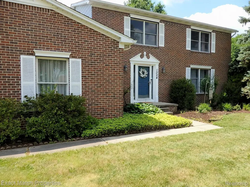 1324 Bush Creek Drive Grand Blanc City MI 48439