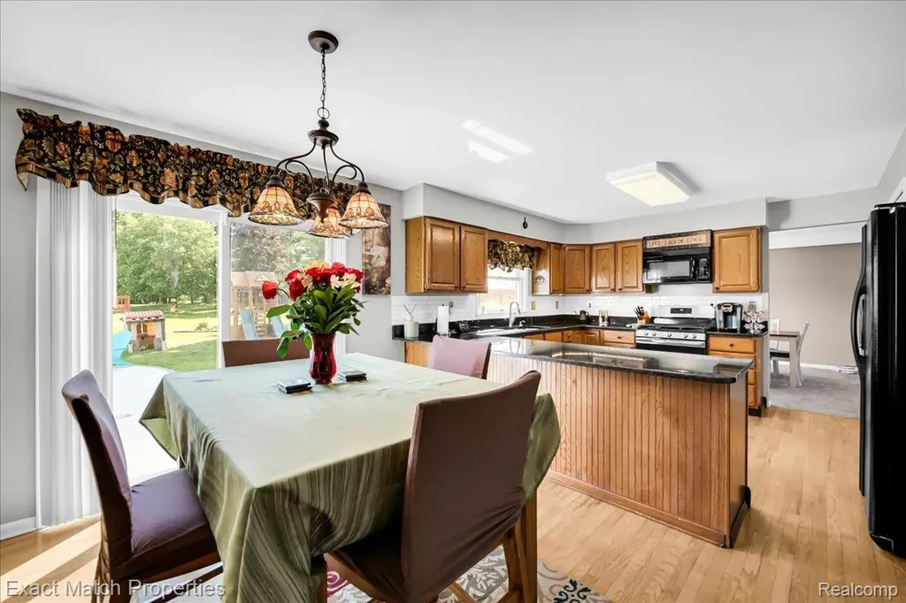 1324 Bush Creek Drive Grand Blanc City MI 48439