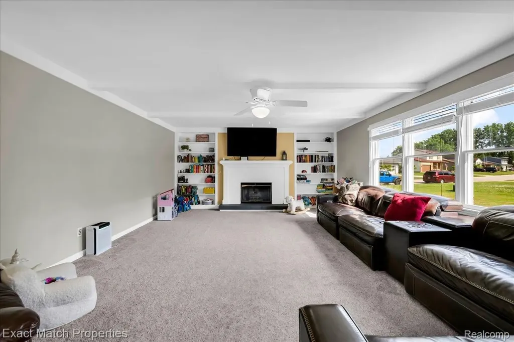 1324 Bush Creek Drive Grand Blanc City MI 48439