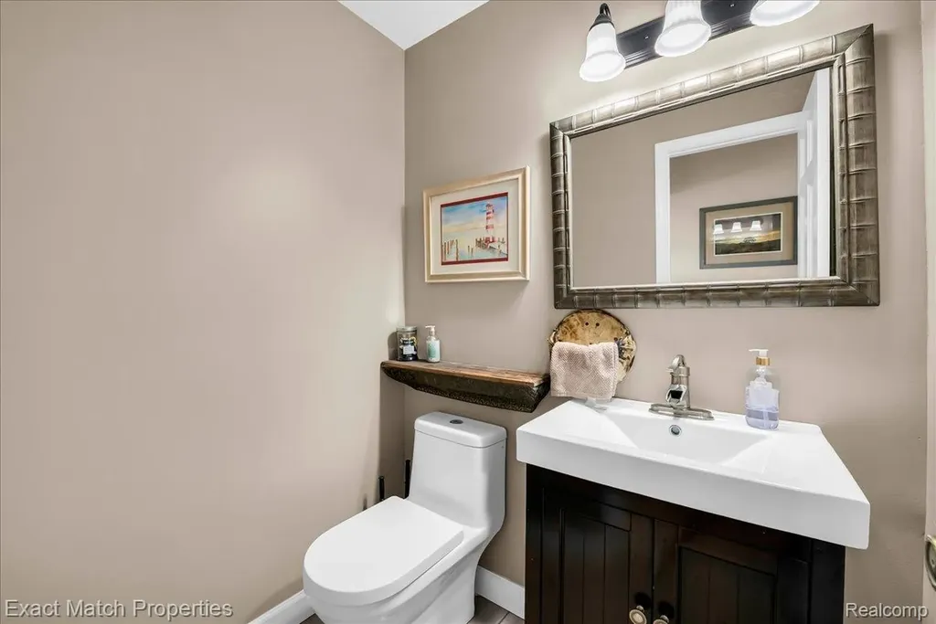 1324 Bush Creek Drive Grand Blanc City MI 48439