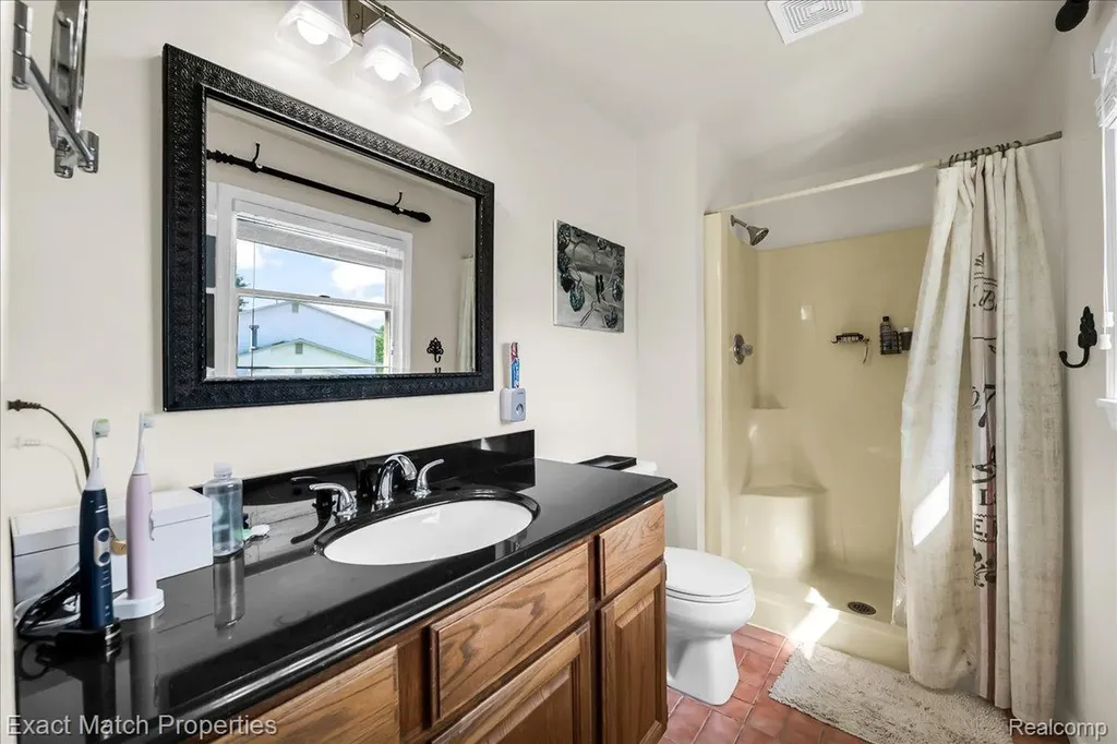 1324 Bush Creek Drive Grand Blanc City MI 48439