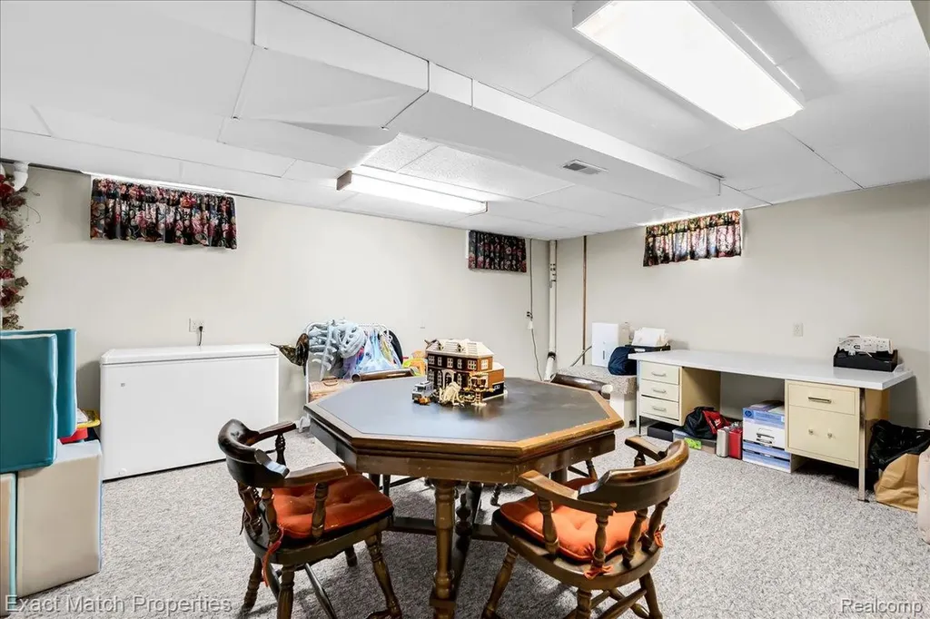 1324 Bush Creek Drive Grand Blanc City MI 48439