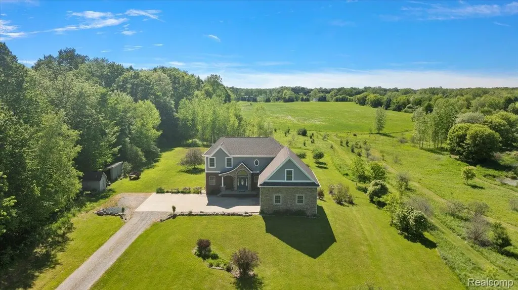 5035 Hidden Ridge Drive Hadley Township MI 48455