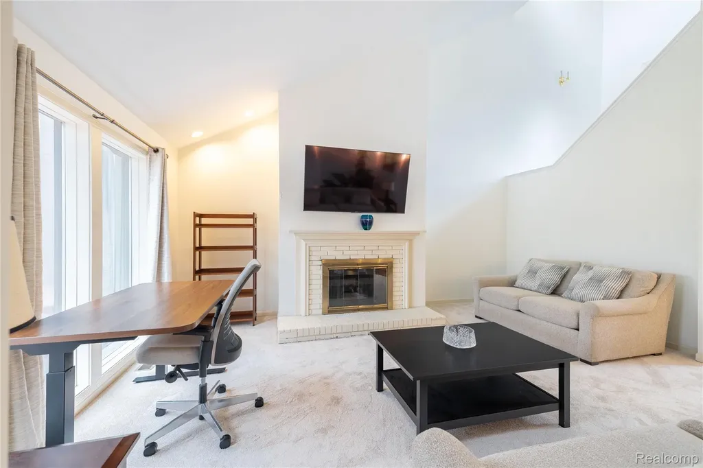 9422 Hawthorne Glen Drive Grosse Ile Township MI 48138