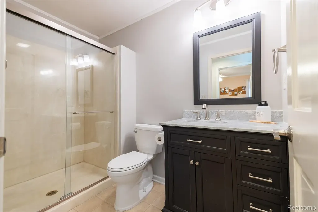 9422 Hawthorne Glen Drive Grosse Ile Township MI 48138