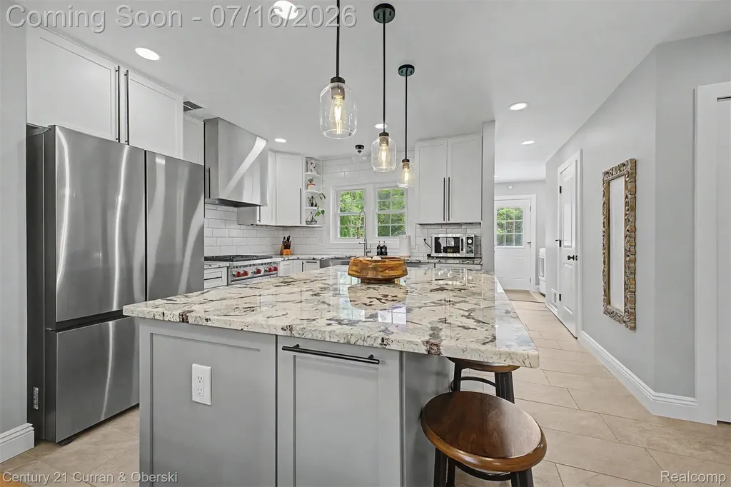 7680 Briarwood Circle Green Oak Township MI 48116