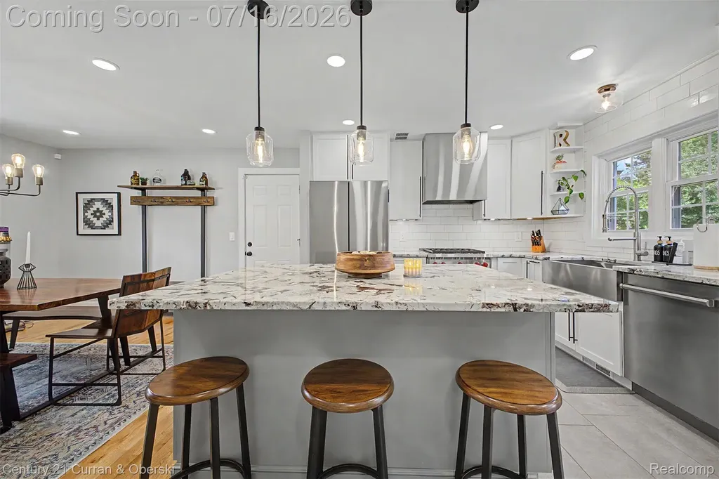 7680 Briarwood Circle Green Oak Township MI 48116