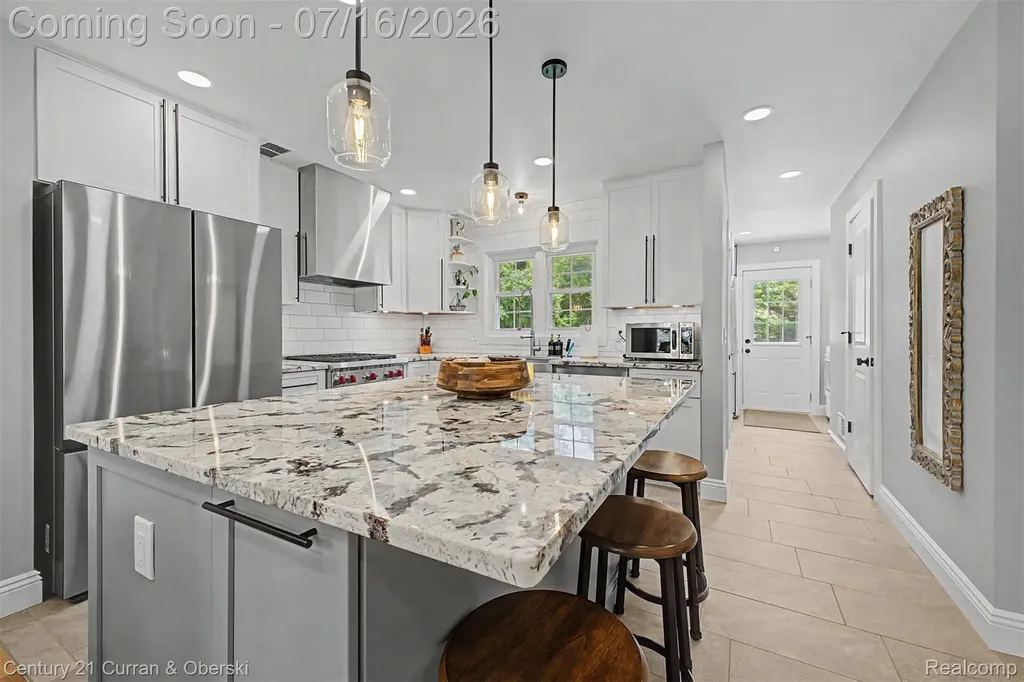 7680 Briarwood Circle Green Oak Township MI 48116