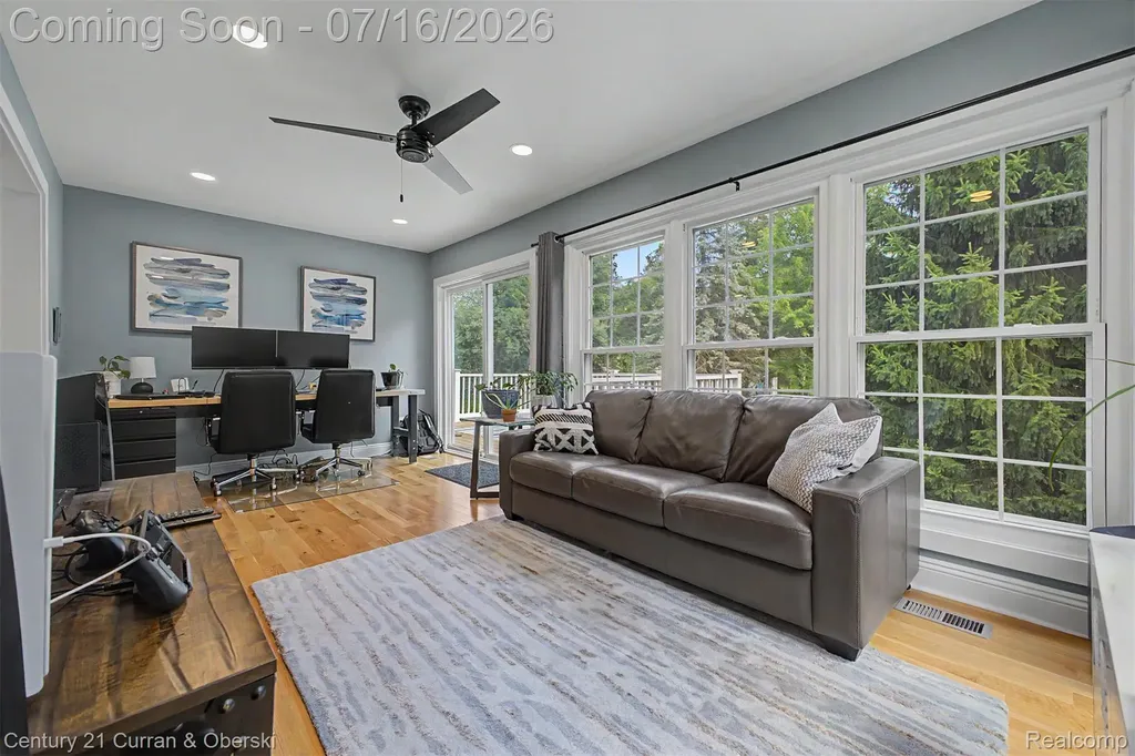 7680 Briarwood Circle Green Oak Township MI 48116