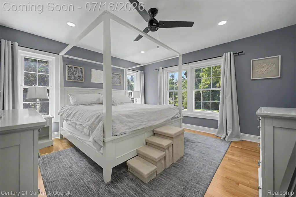 7680 Briarwood Circle Green Oak Township MI 48116