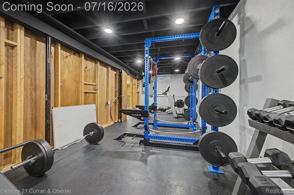 7680 Briarwood Circle Green Oak Township MI 48116