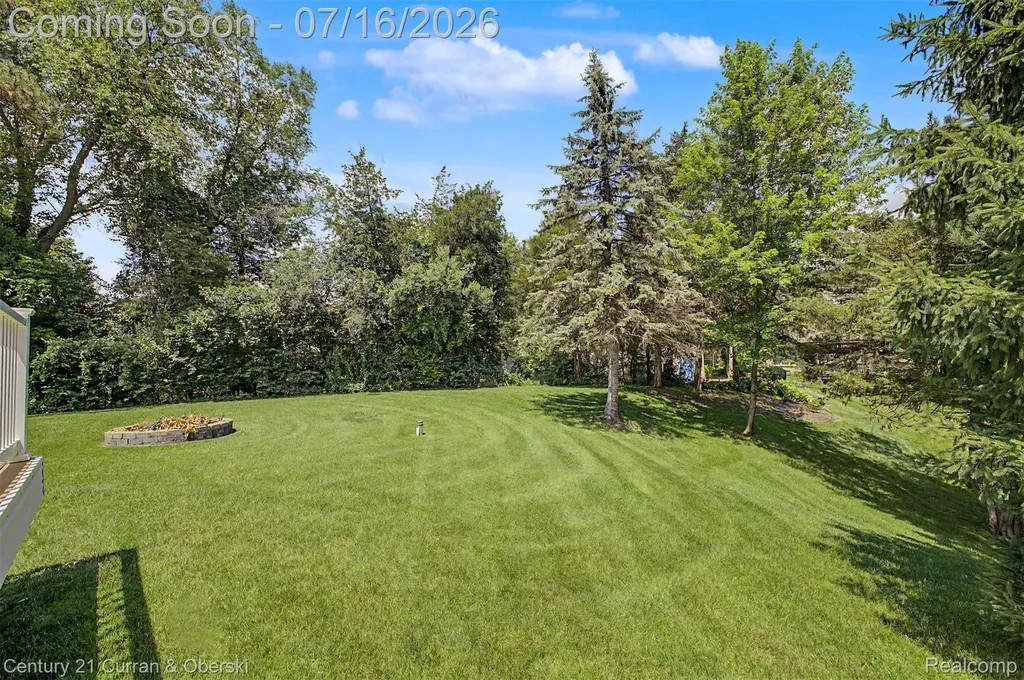 7680 Briarwood Circle Green Oak Township MI 48116
