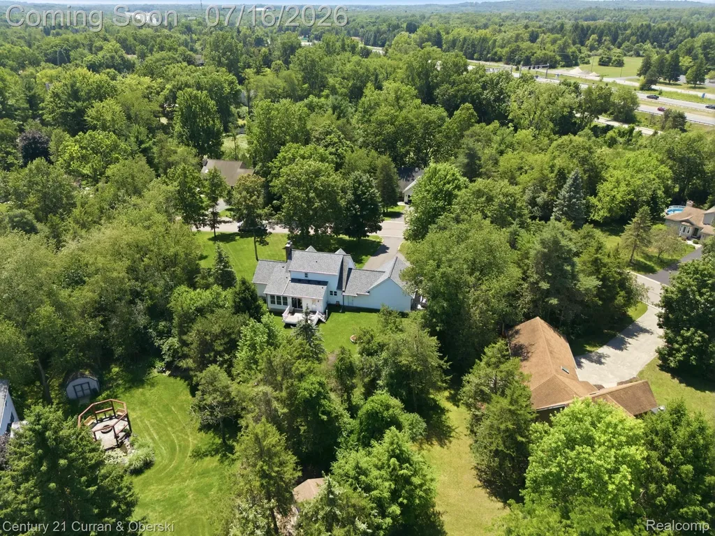 7680 Briarwood Circle Green Oak Township MI 48116