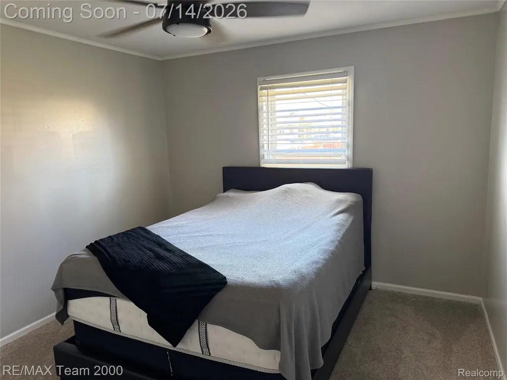 1620 Pingree Avenue Lincoln Park City MI 48146
