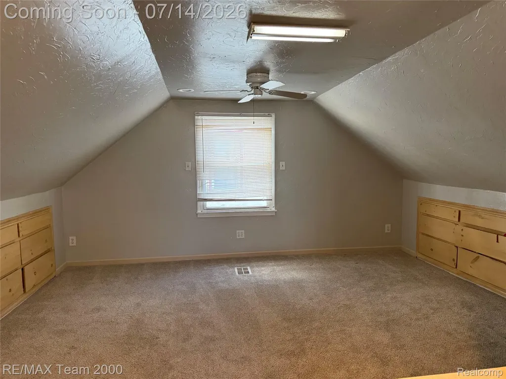 1620 Pingree Avenue Lincoln Park City MI 48146