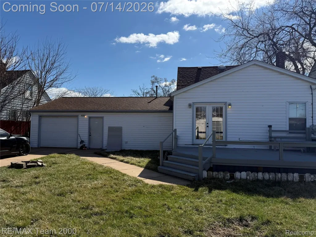 1620 Pingree Avenue Lincoln Park City MI 48146