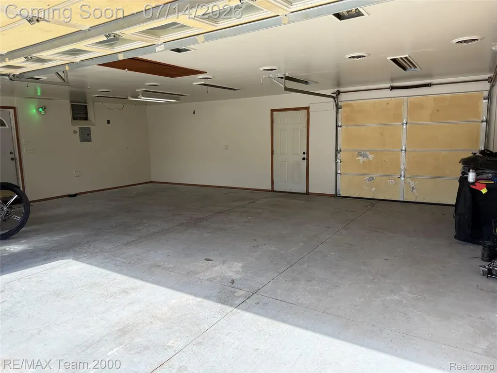 1620 Pingree Avenue Lincoln Park City MI 48146