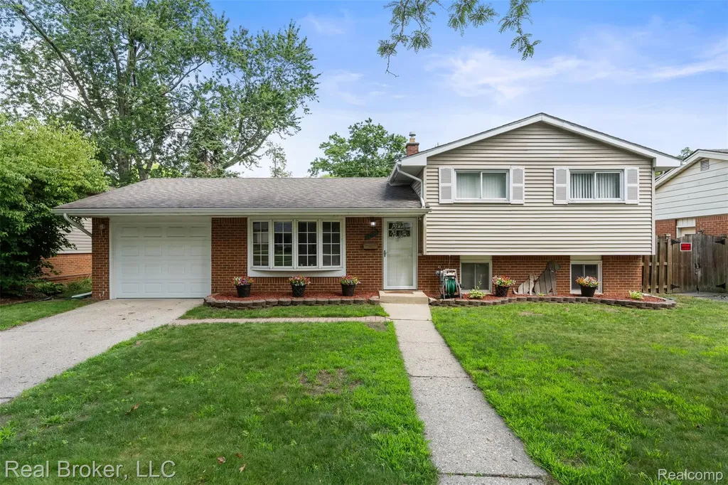 14726 Ellen Drive Livonia City MI 48154